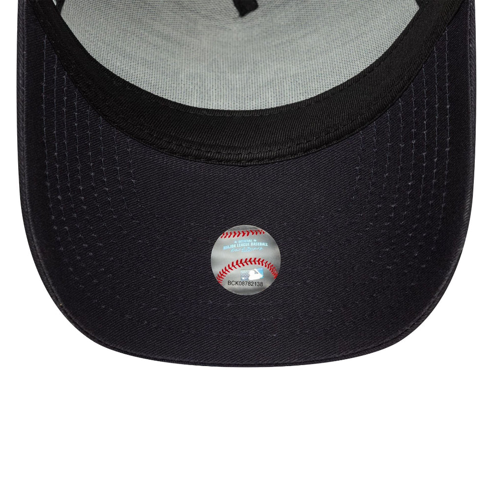 New Era - Outline New York Yankees Trucker Cap - Navy