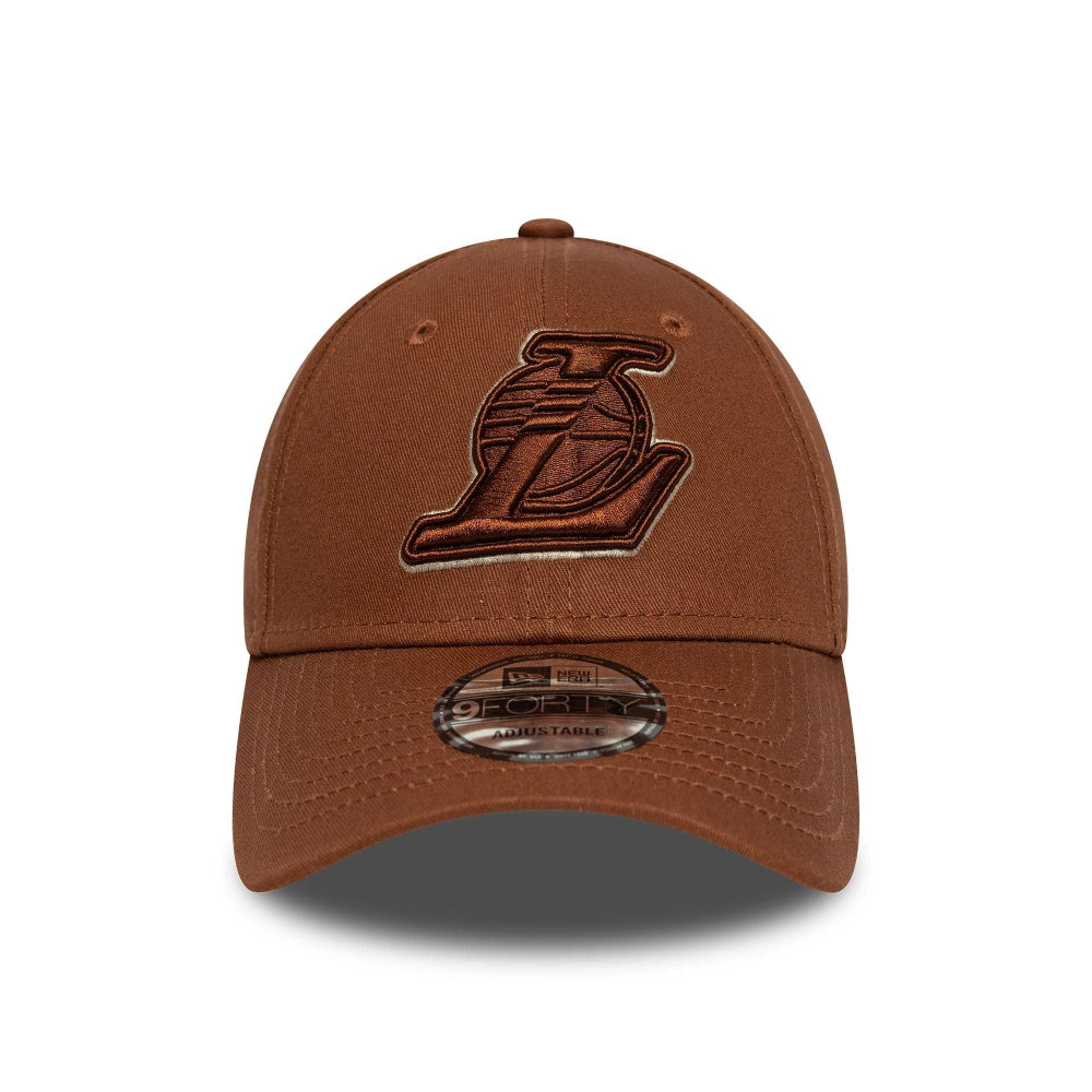 New Era - 9Forty Outline Los Angeles Lakers Cap - Brown