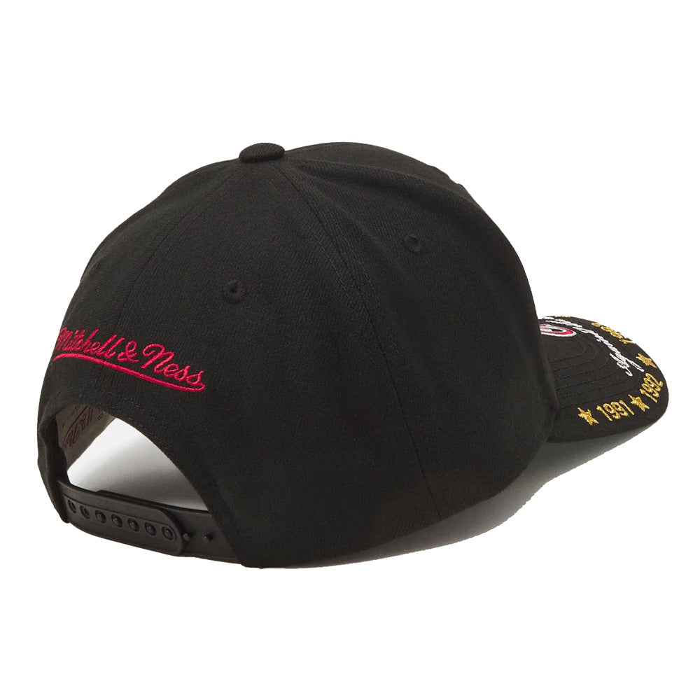 Mitchell & Ness -Against The Best Pro Snapback - Black